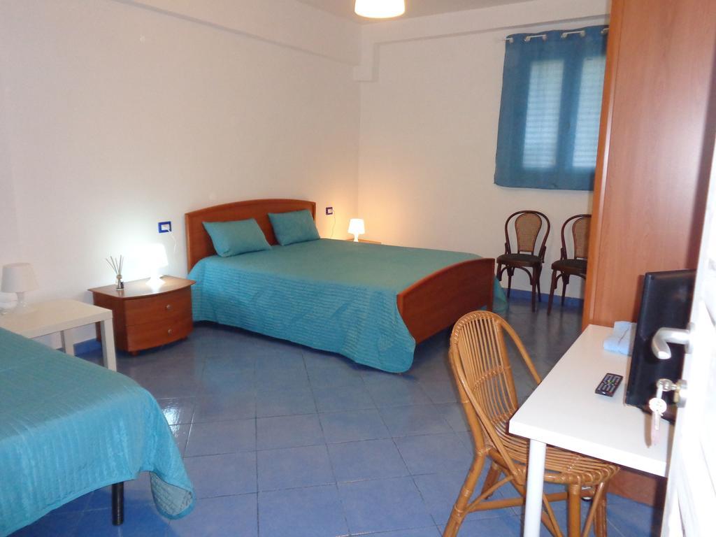 Bed and Breakfast Un Tuffo Alla Scala Dei Turchi Realmonte Pokoj fotografie